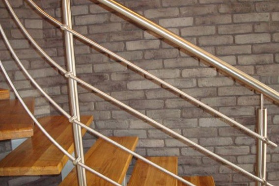 Kamenné fasády, tehly a kamenné dlaždice - Poľsko